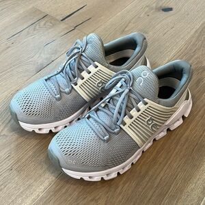 ON Cloud Swift Cloudswift Running Shoes Women’s 7 Gray White